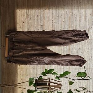 Hei Hei Elastic Waist + Ankle Brown Pants Size Large